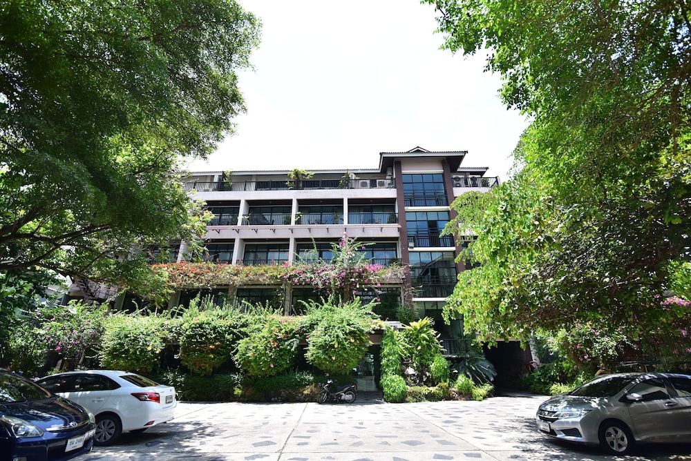 Wungnoy Hotel 7/66