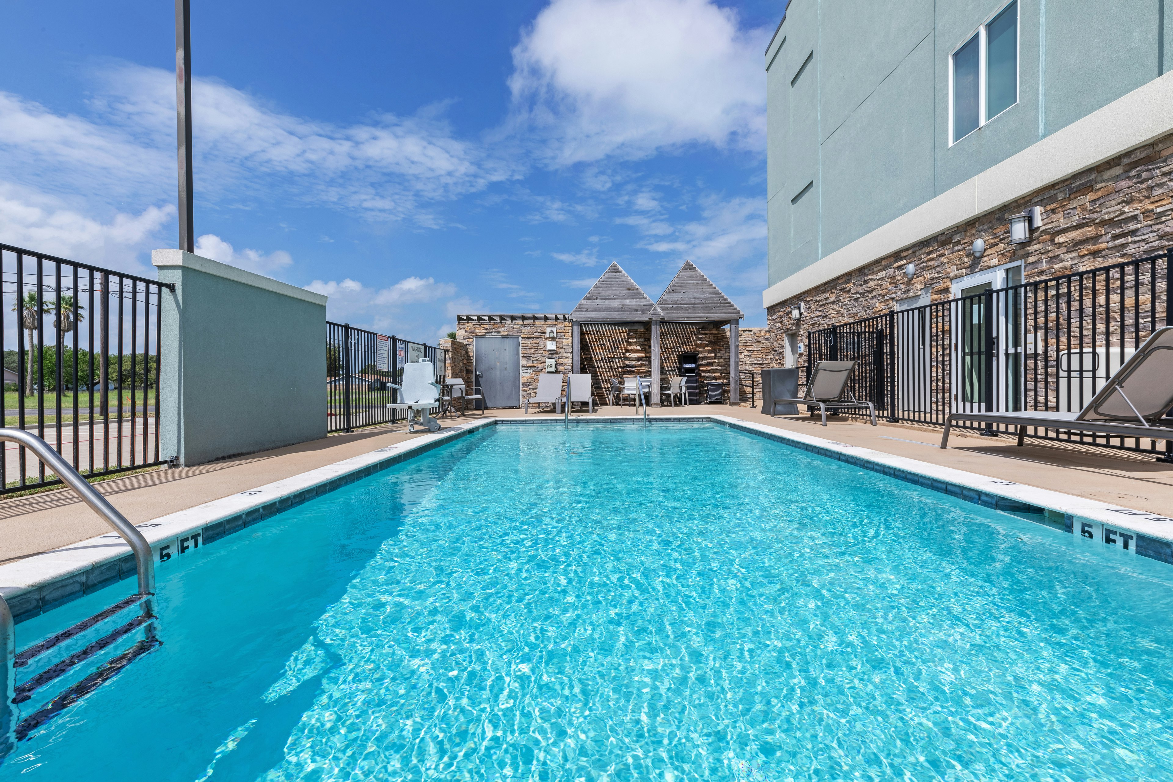 Holiday Inn Express & Suites Rockport - Bay View 51/51