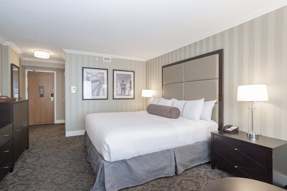 Sandman Signature Edmonton Downtown Hotel 19/46
