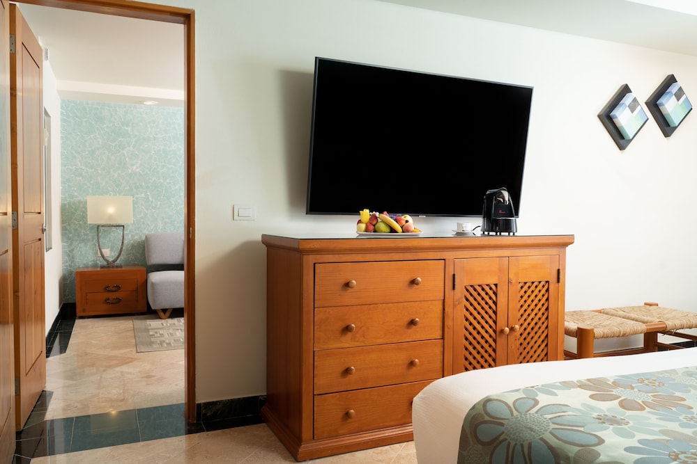 Grand Oasis Palm All Inclusive 7/49