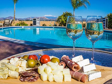 CARTER ESTATE WINERY AND RESORT 8/25