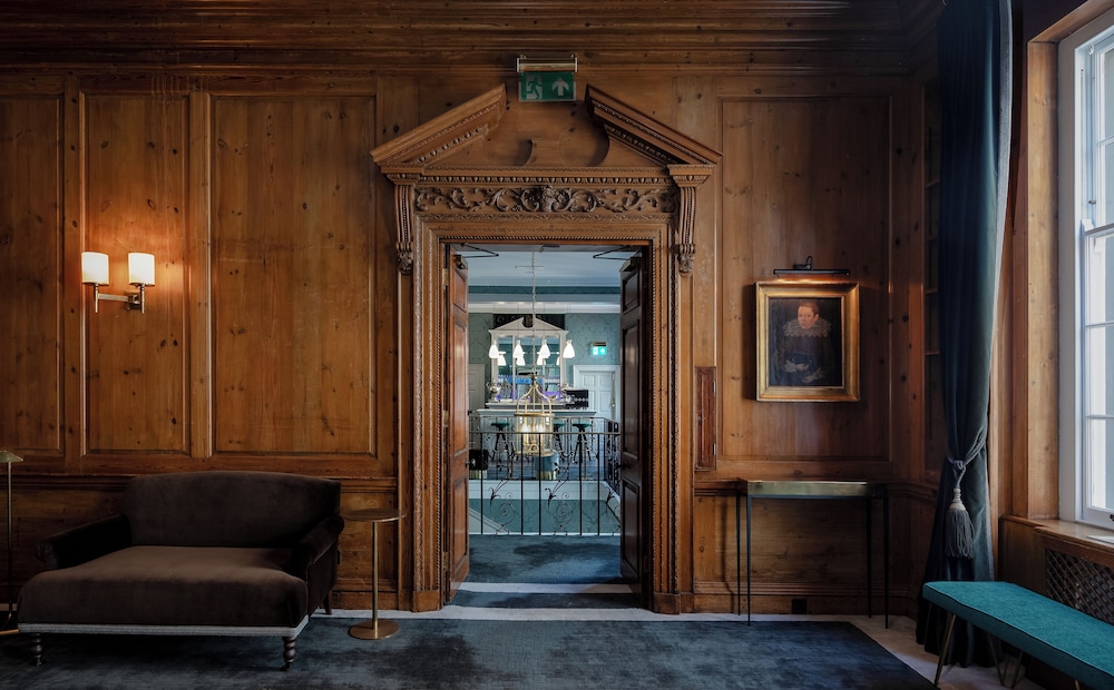 No 30 Knightsbridge 41/53