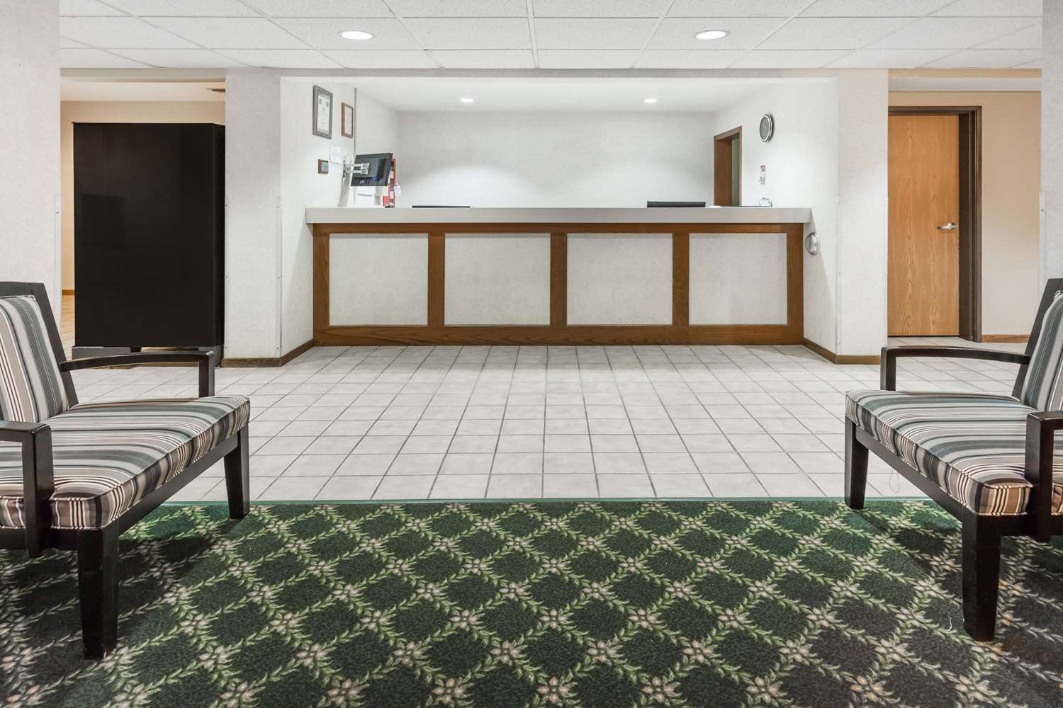 AmericInn by Wyndham Columbus Wisconsin 13/38