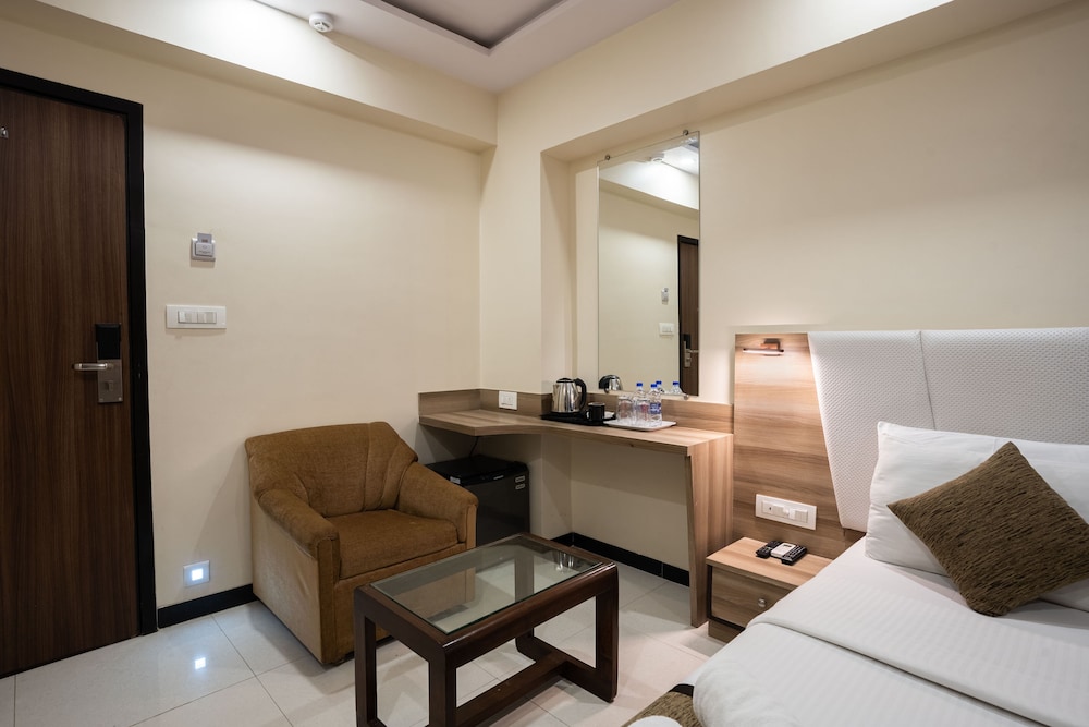HOTEL AVON RUBY 43/54