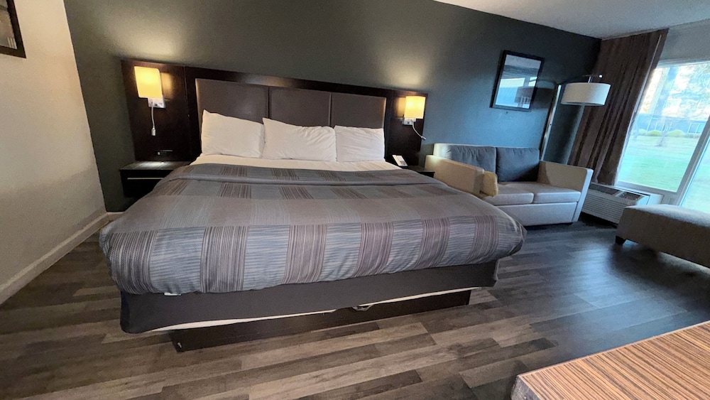 Wilkes Barre Inn And Suites 22/50