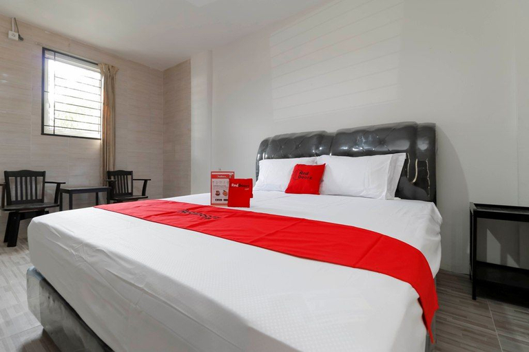 Reddoorz Plus Near Rs Royal Prima 8/17