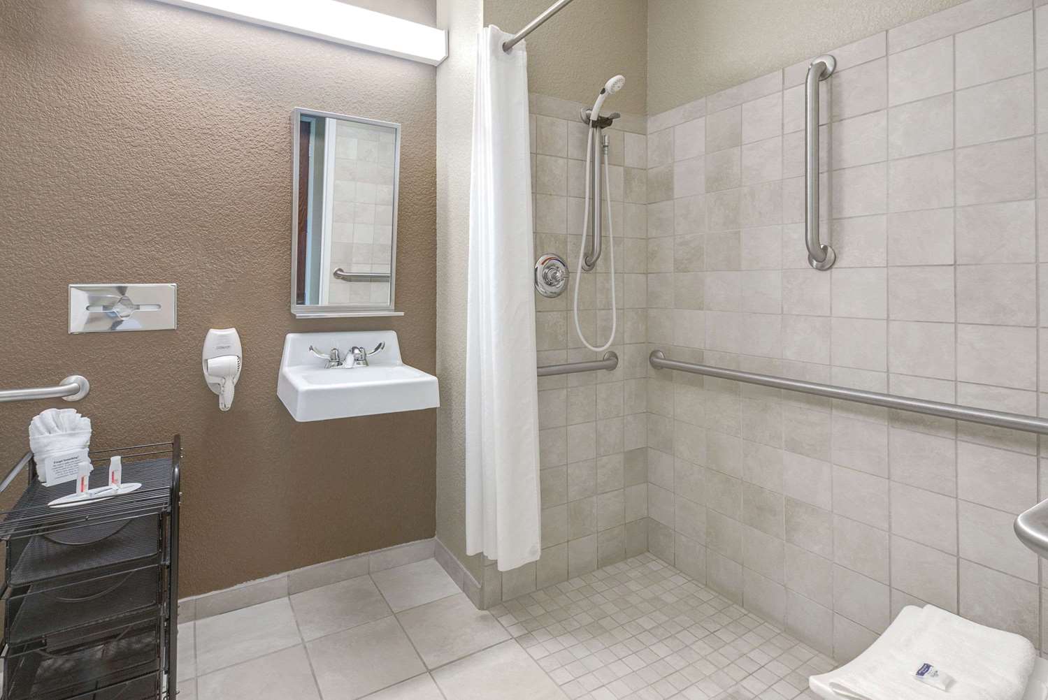 Microtel Inn & Suites By Wyndham Williston 35/36