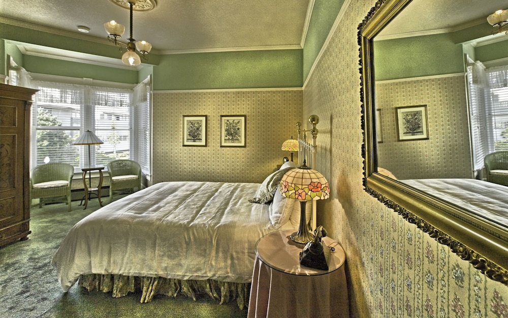 Centrella Inn 29/67