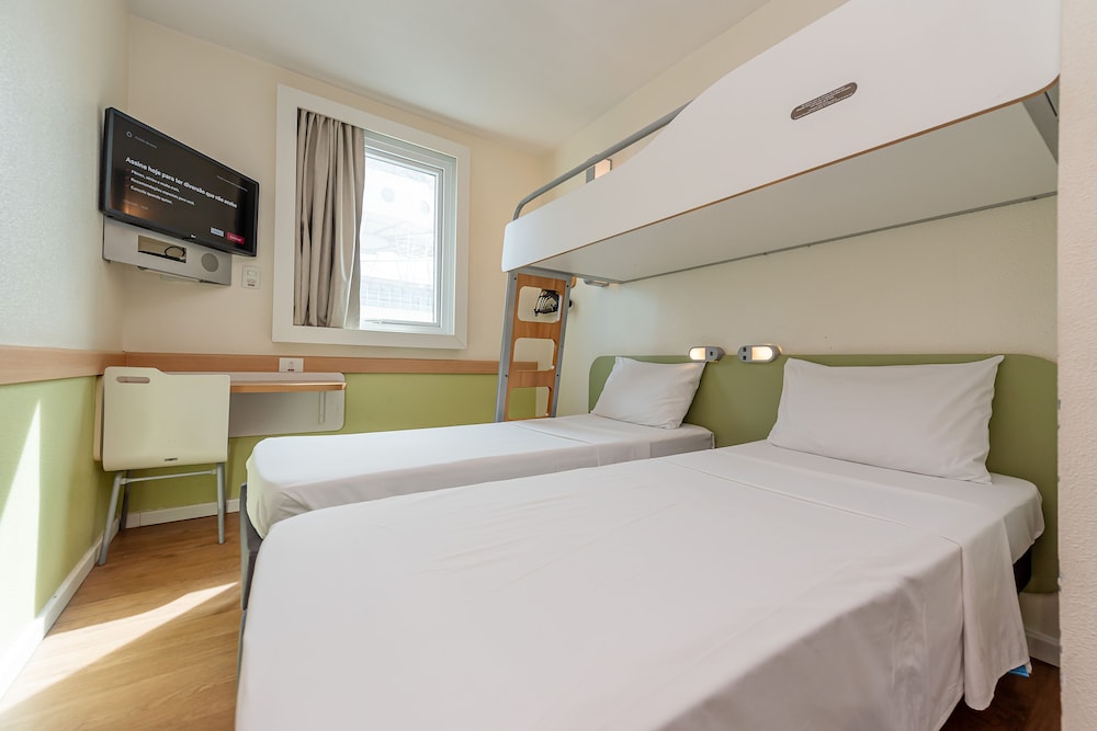 Ibis Budget Vitoria 13/50