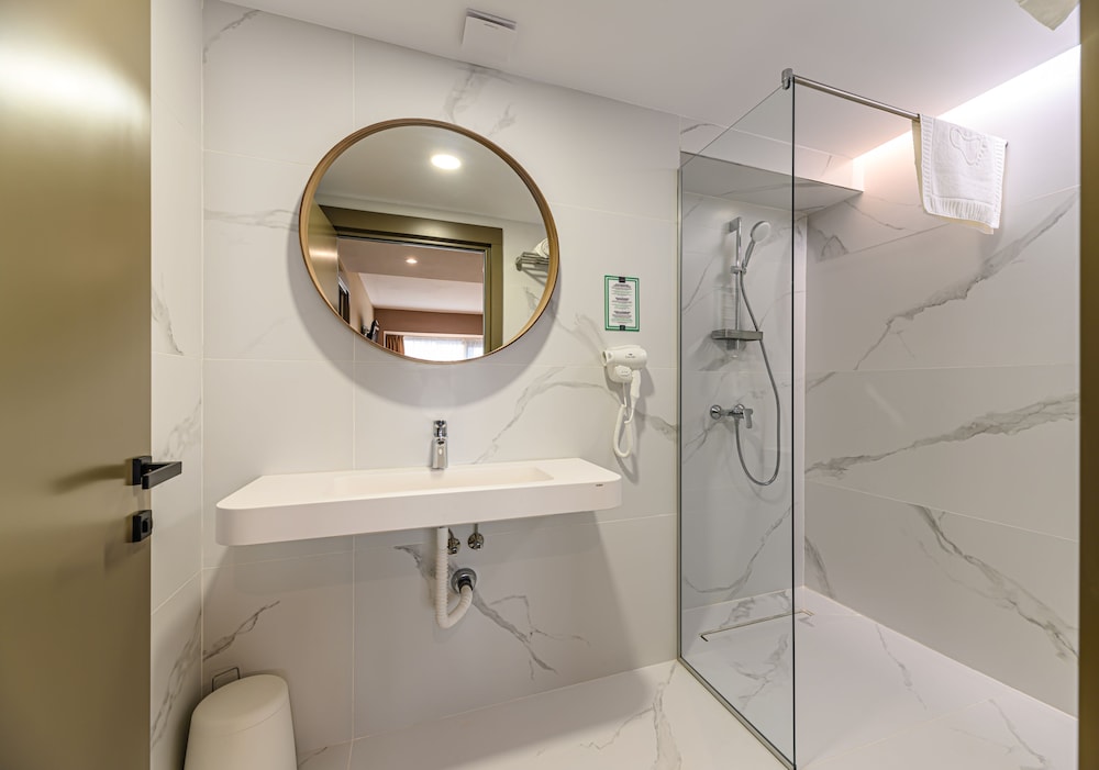 Hotel Central Pascani 56/60