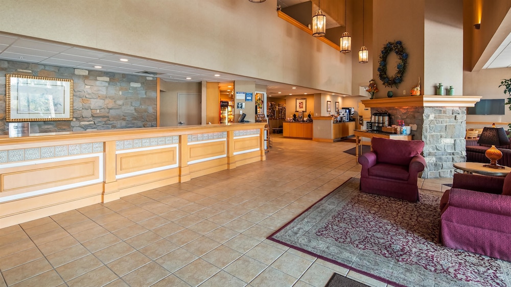 Best Western Plus Revere Inn & Suites 7/39