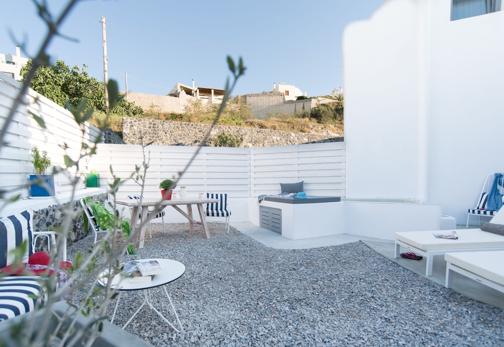 Lagadi Suites 9/67