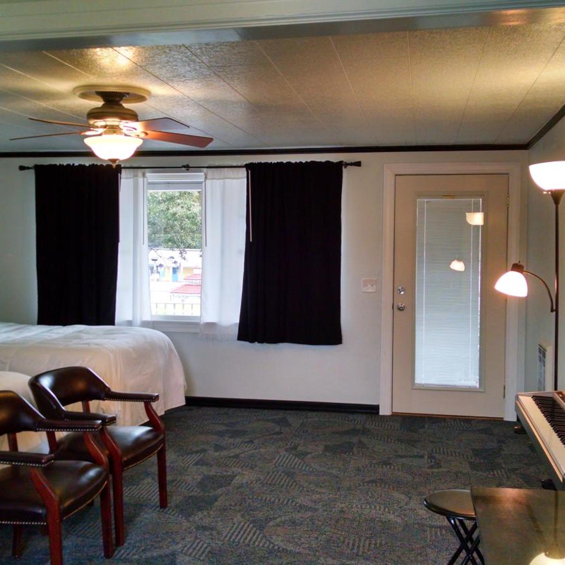Murray Inn and Art Gallery 22/31