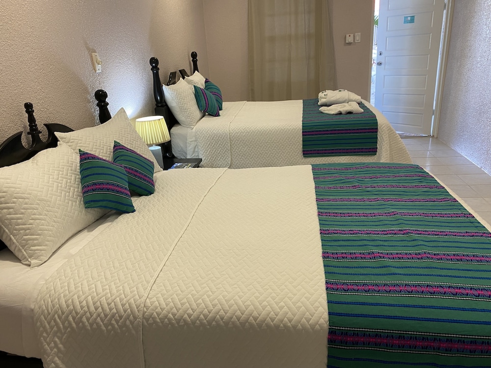 La Isla Resort 28/68