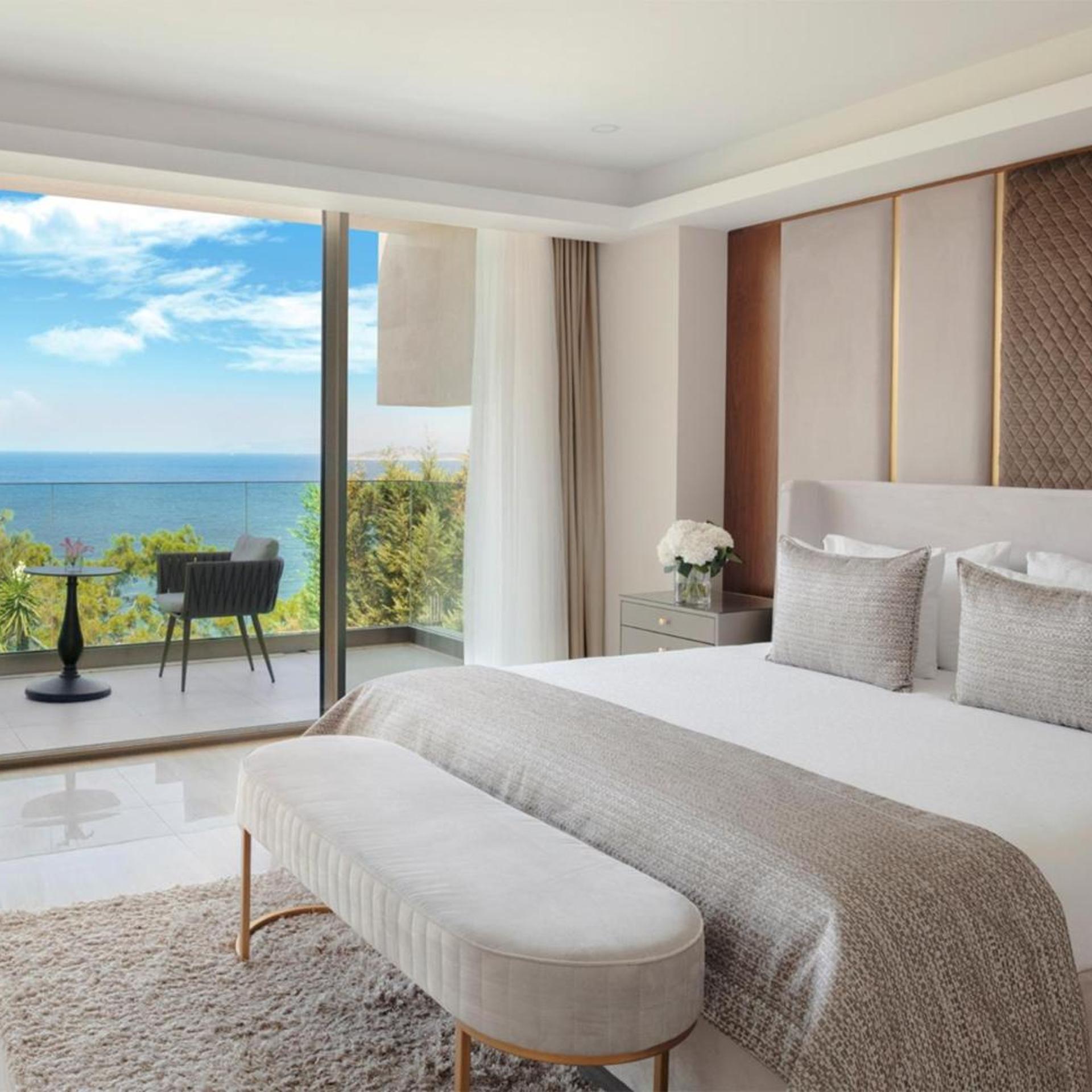 Aphrodite, Villa