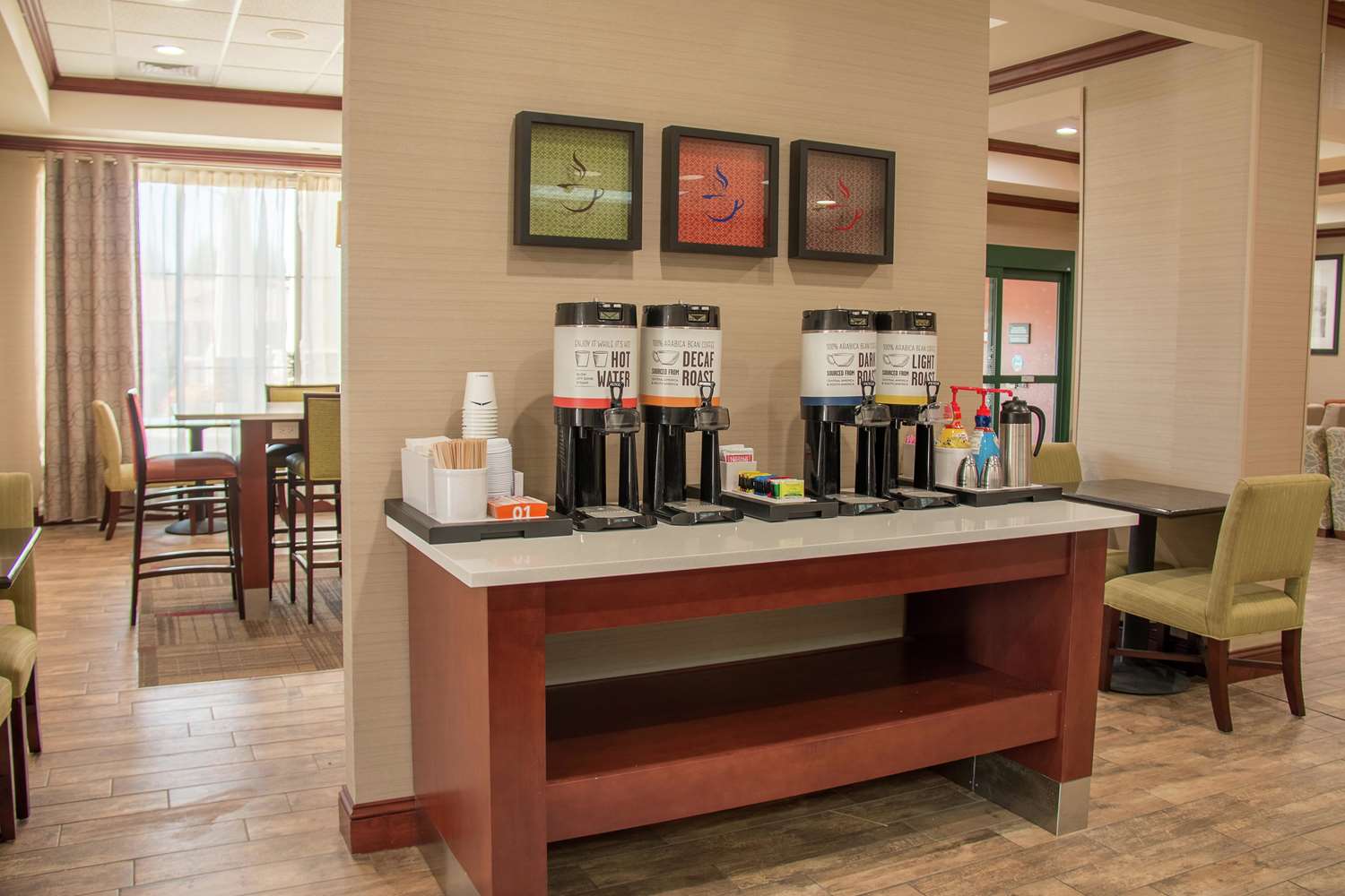 Hampton Inn Murphy 33/49