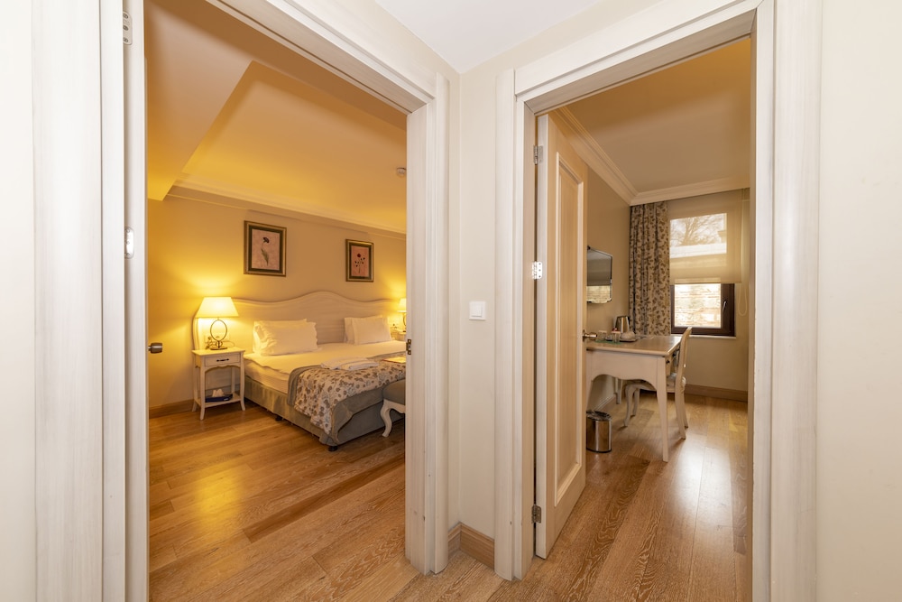 Arena Hotel Istanbul 24/77