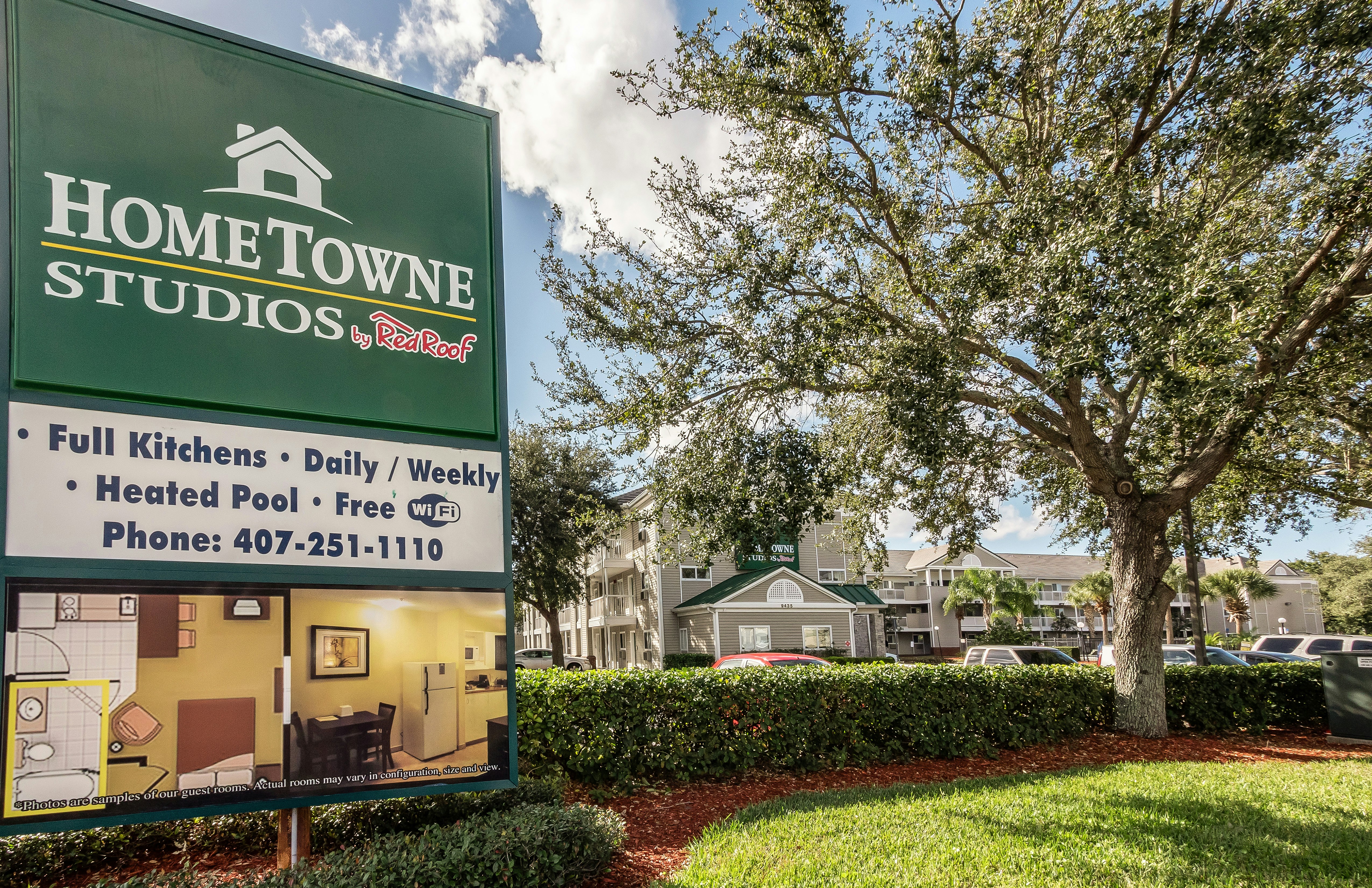 HomeTowne Studios by Red Roof Orlando South 12/42