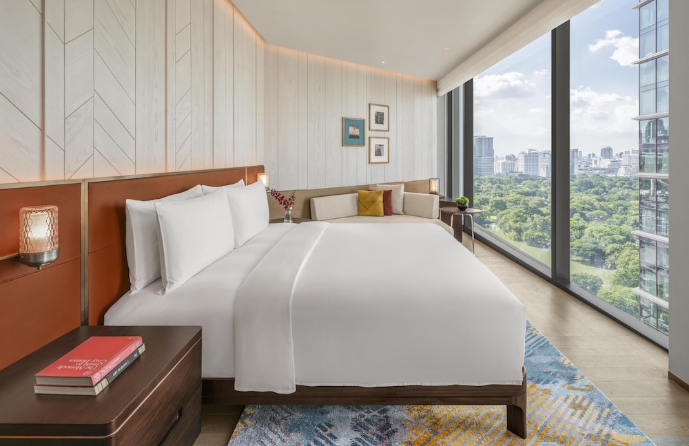 Boulevard, King Bed, Park View