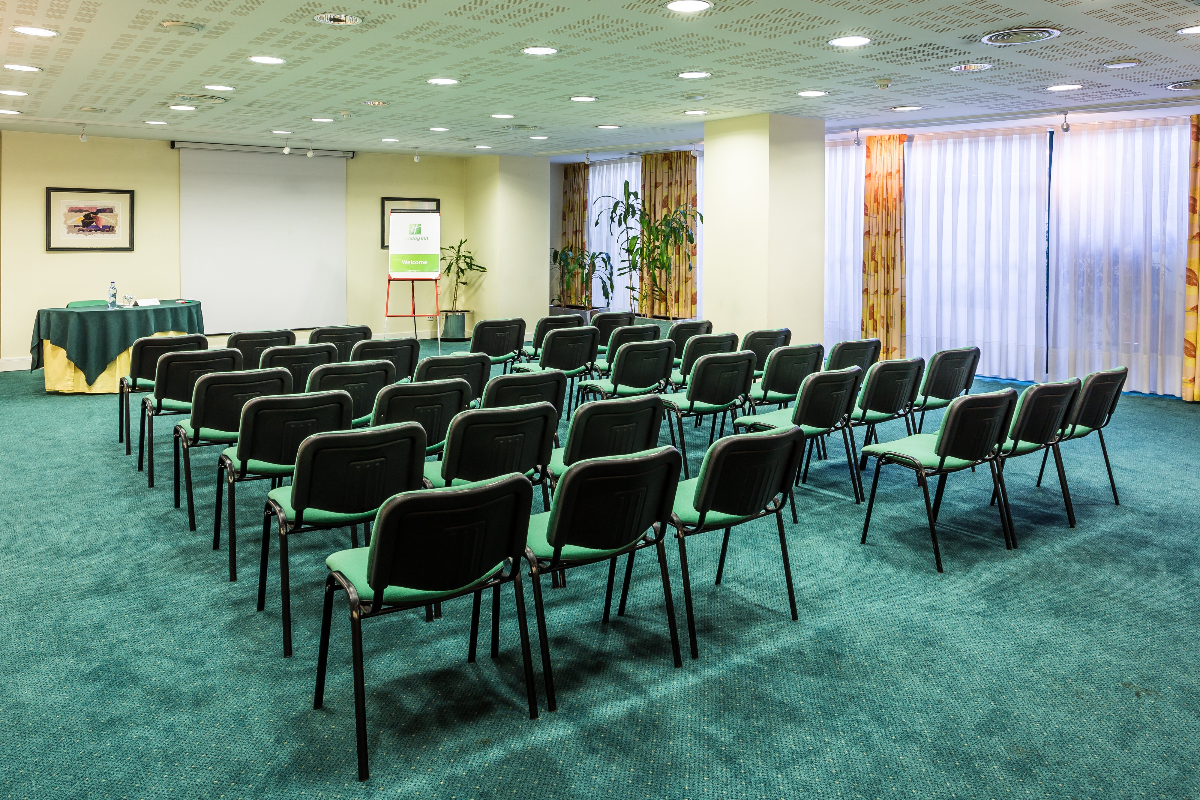 Holiday Inn Lisbon 63/77