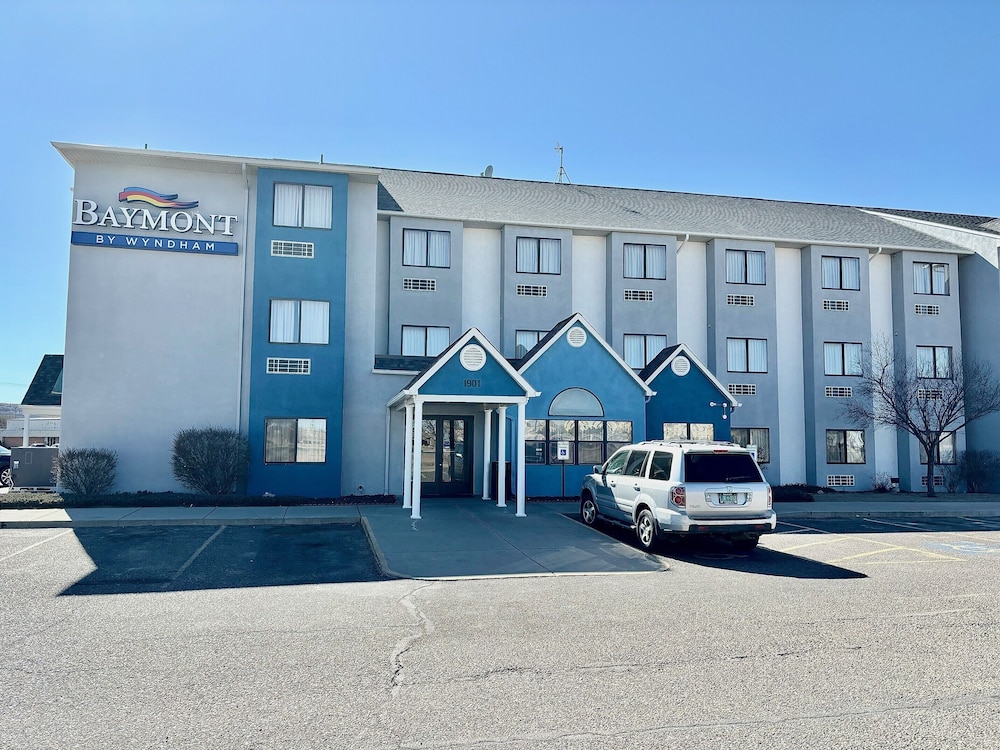Baymont By Wyndham Farmington 37/41