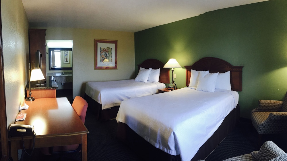 Econo Lodge White Pine Morristown I-81 & I-40 Split 16/37