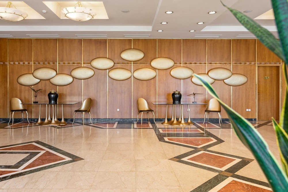 Divani Apollon Palace And Thalasso 10/82