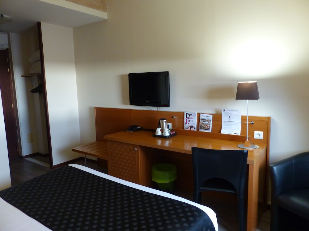Hotel the Originals Dijon Ouest Castel Burgond 23/30