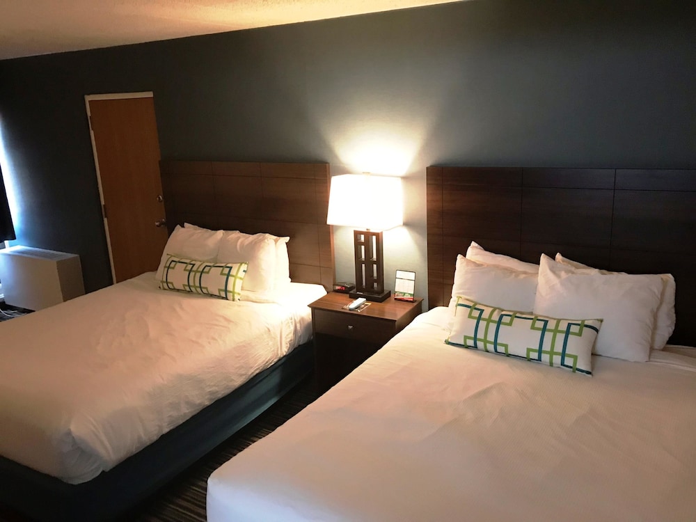 Best Western Woodhaven Inn 13/43