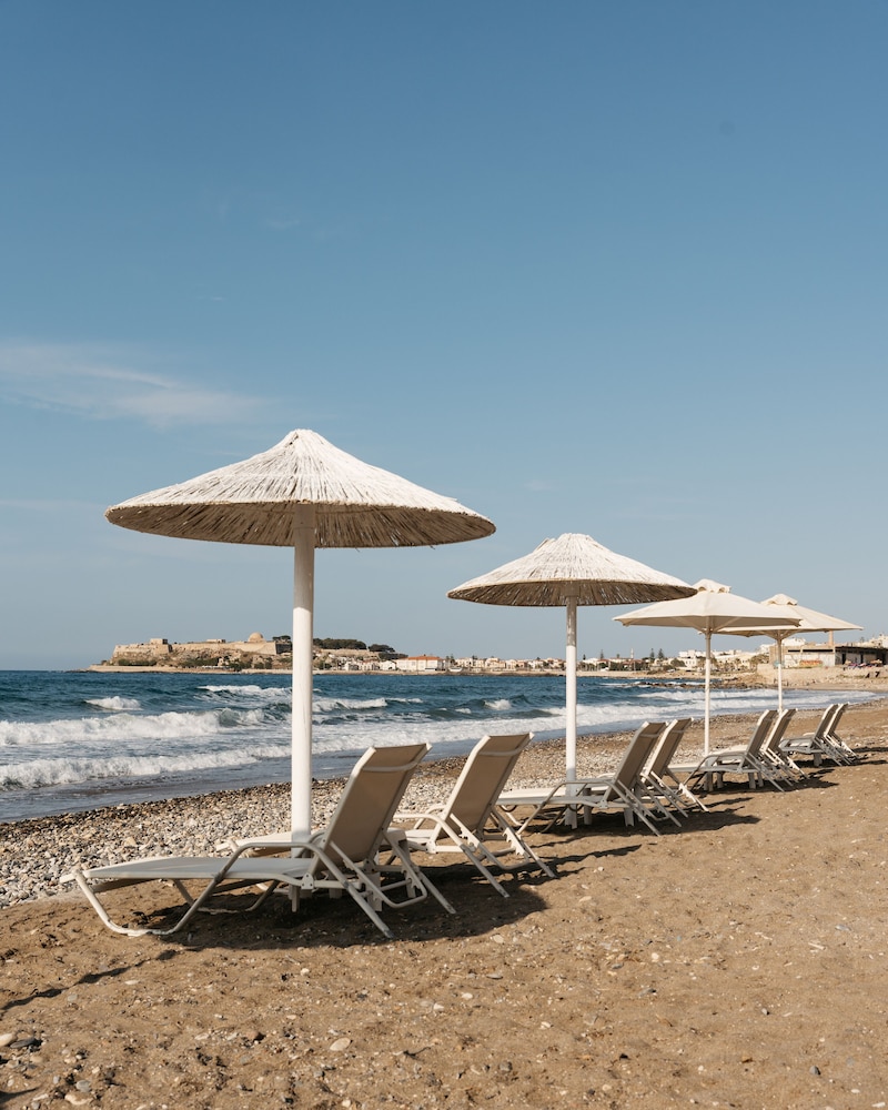 Petradi Beach Lounge Hotel 46/50