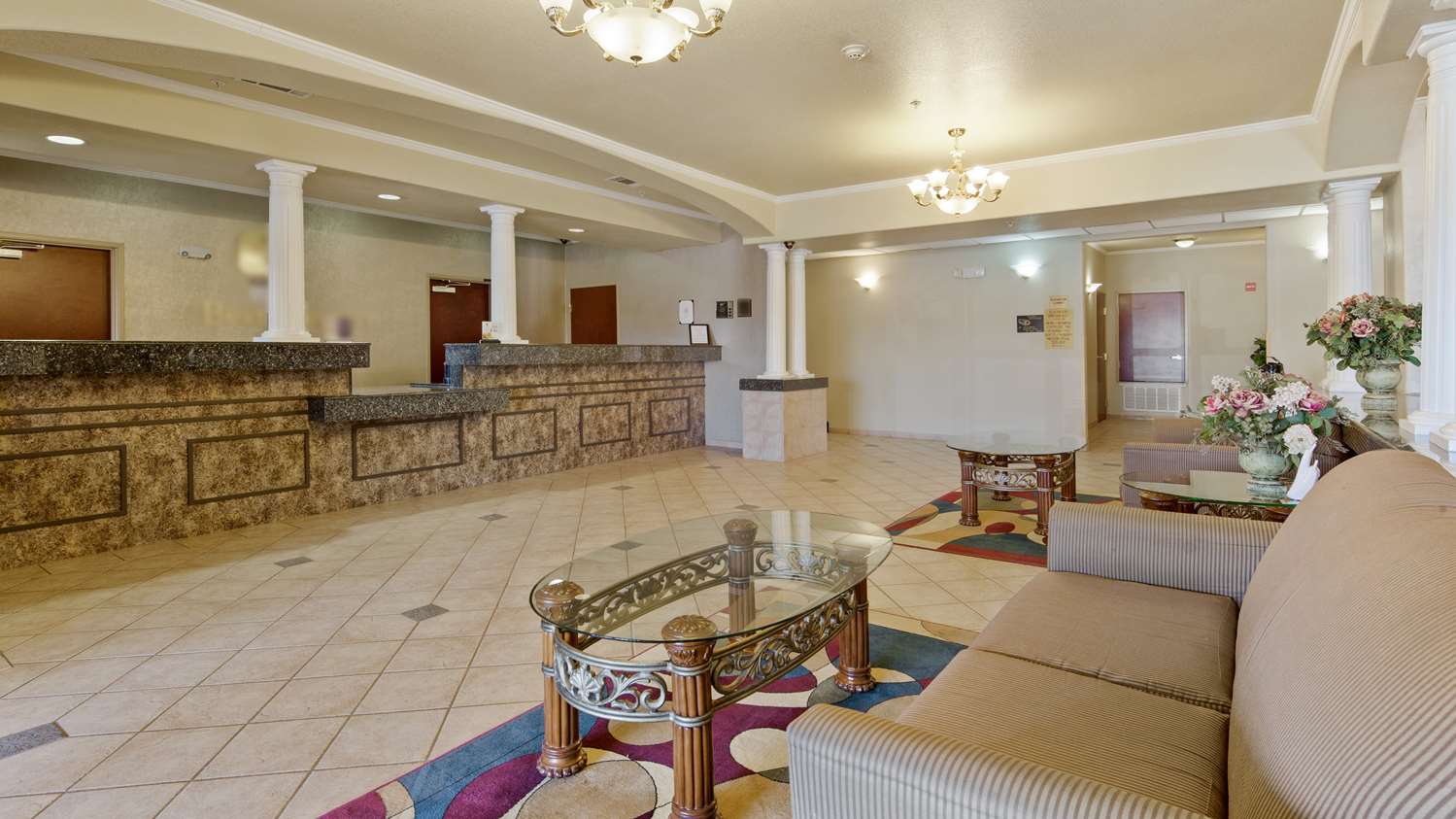 SURESTAY PLUS HOTEL BY BEST WESTERN QUANAH 20/28