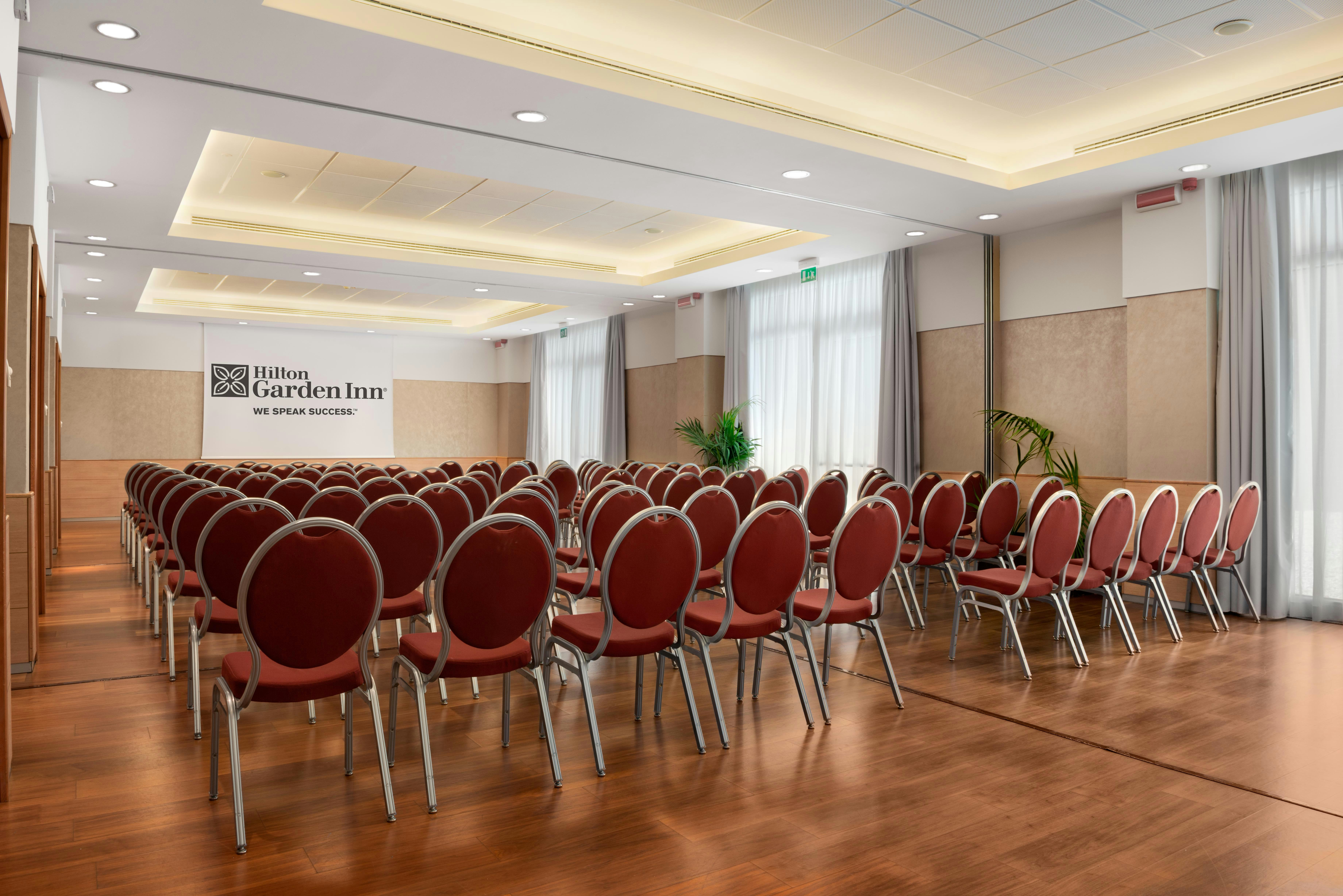 Hilton Garden Inn Rome Airport 67/75
