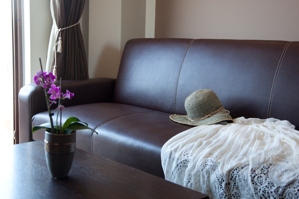 Golden Bay Suites photo2