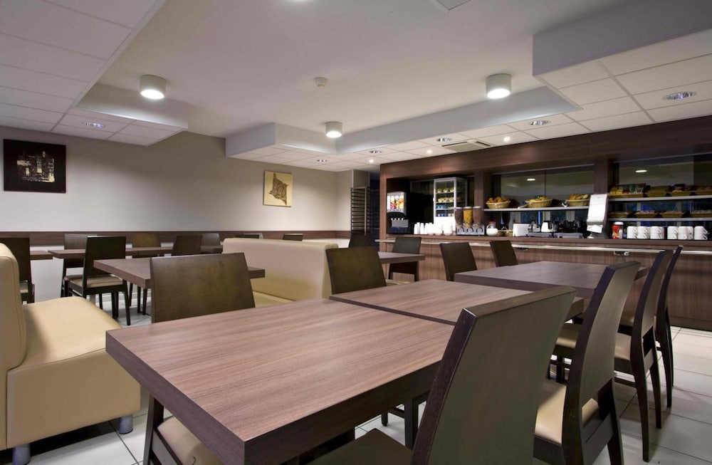 B&B Hotel Saint Jean de Luz 53/64