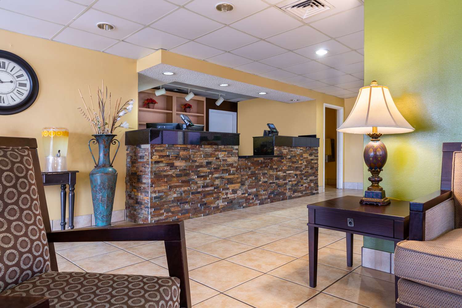 QUALITY INN AT ARLINGTON HIGHLANDS 13/44