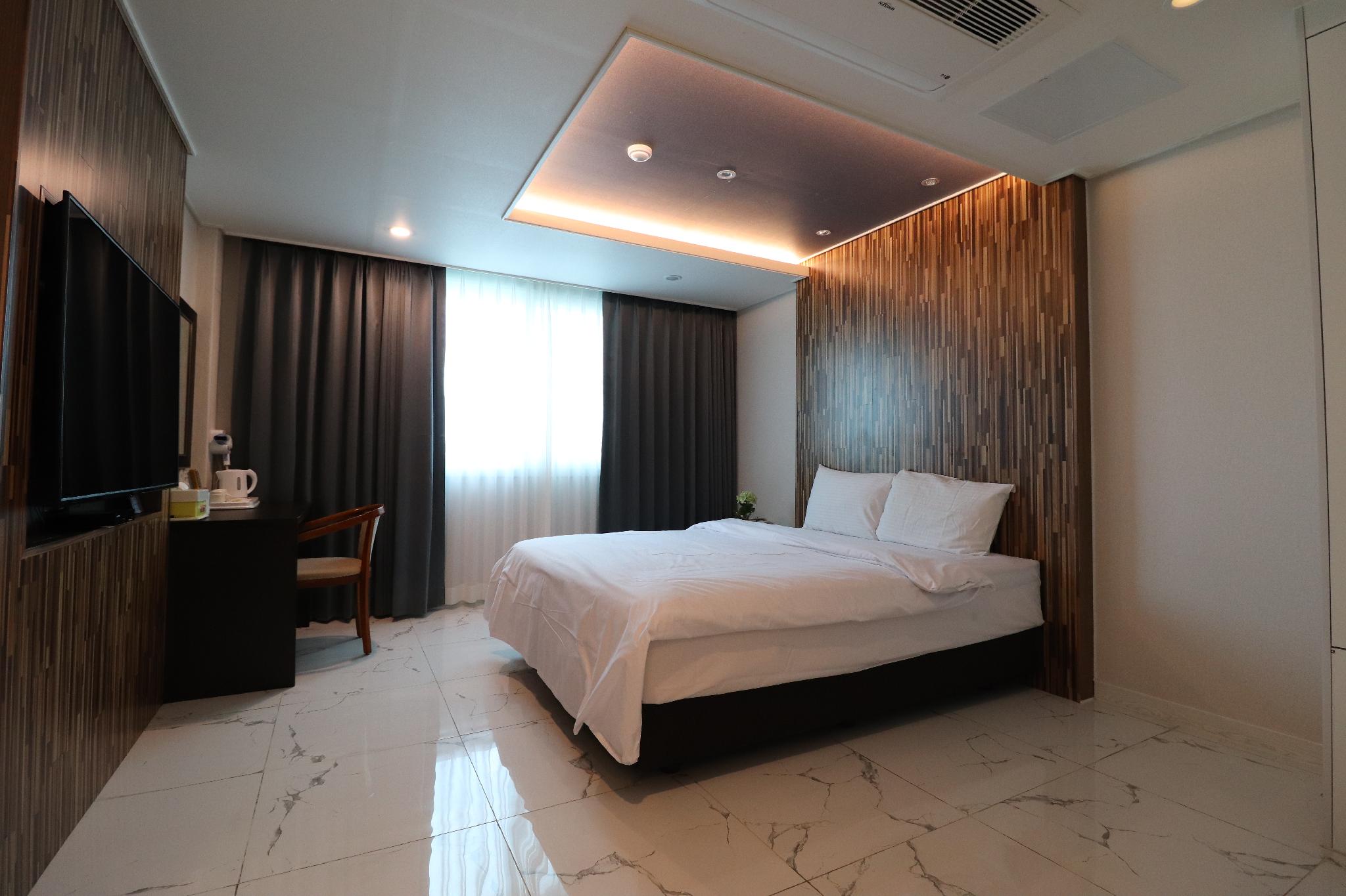 Chungju Grand Hotel 16/36
