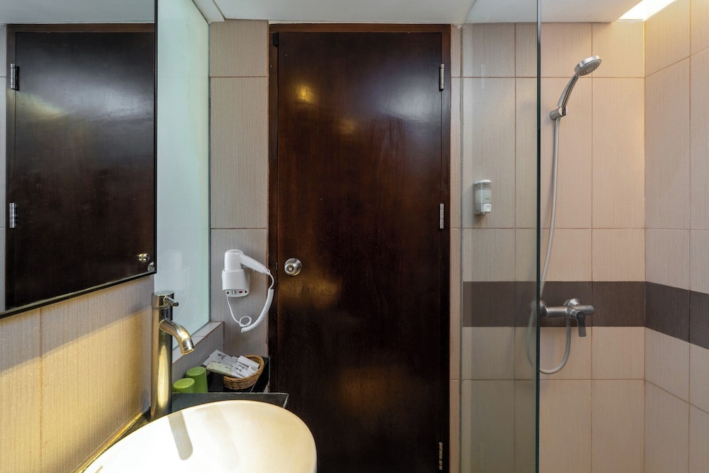 The Atanaya Hotel Bali 50/50