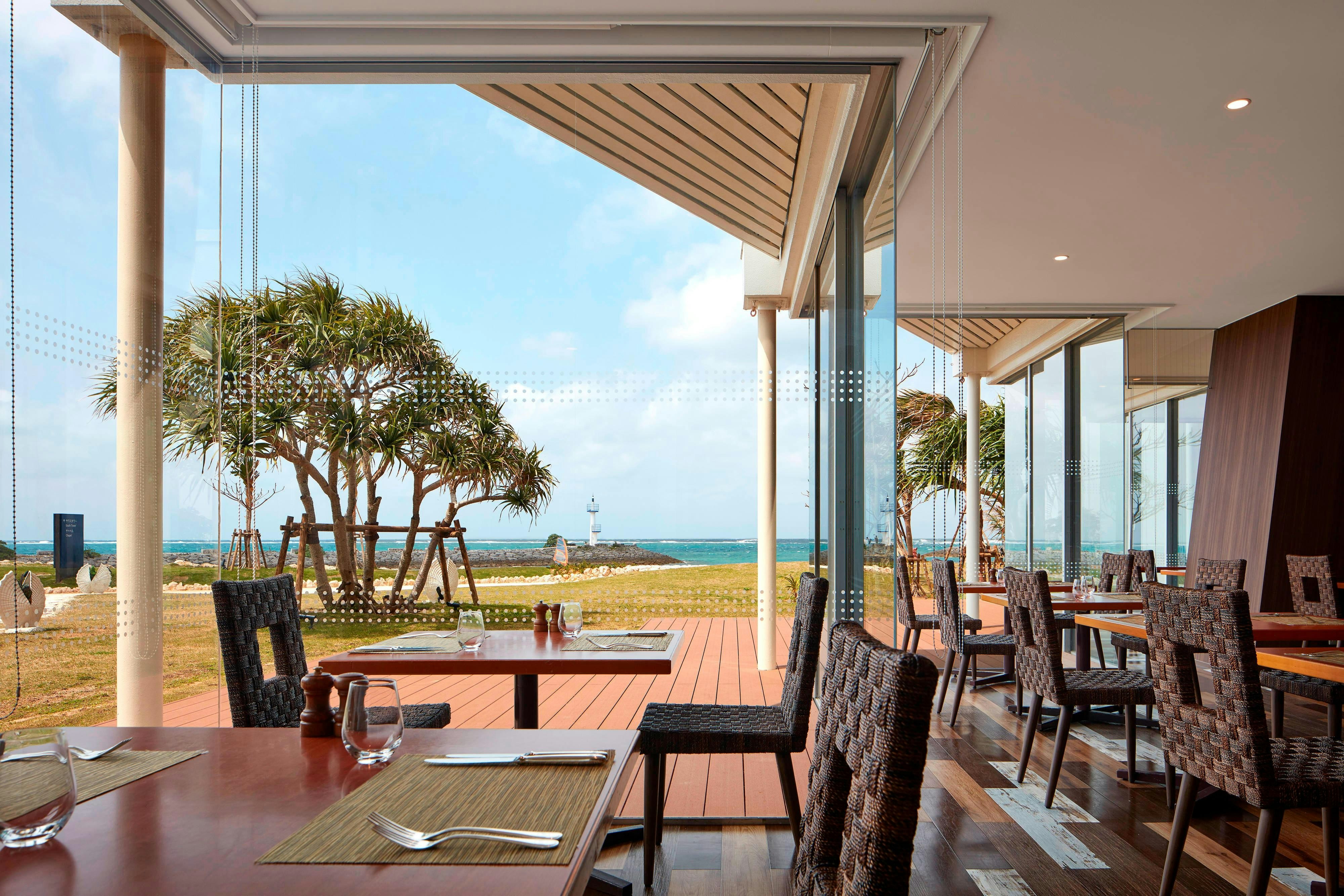 Sheraton Okinawa Sunmarina Resort 27/50