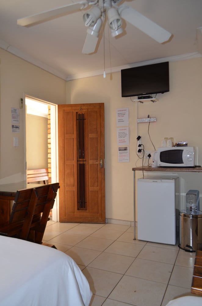 Zebra Guest House 13/41