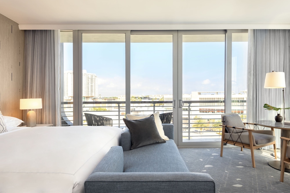 Kimpton Hotel Palomar South Beach 37/52