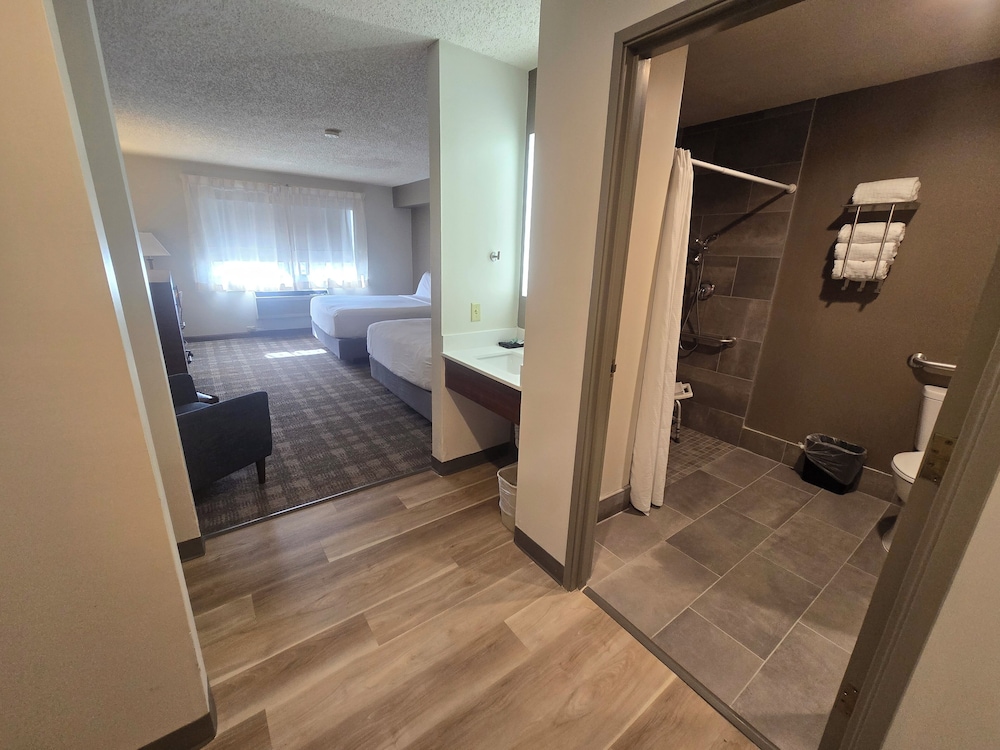 STANDARD, 2 QUEEN BEDS, ACCESSIBLE