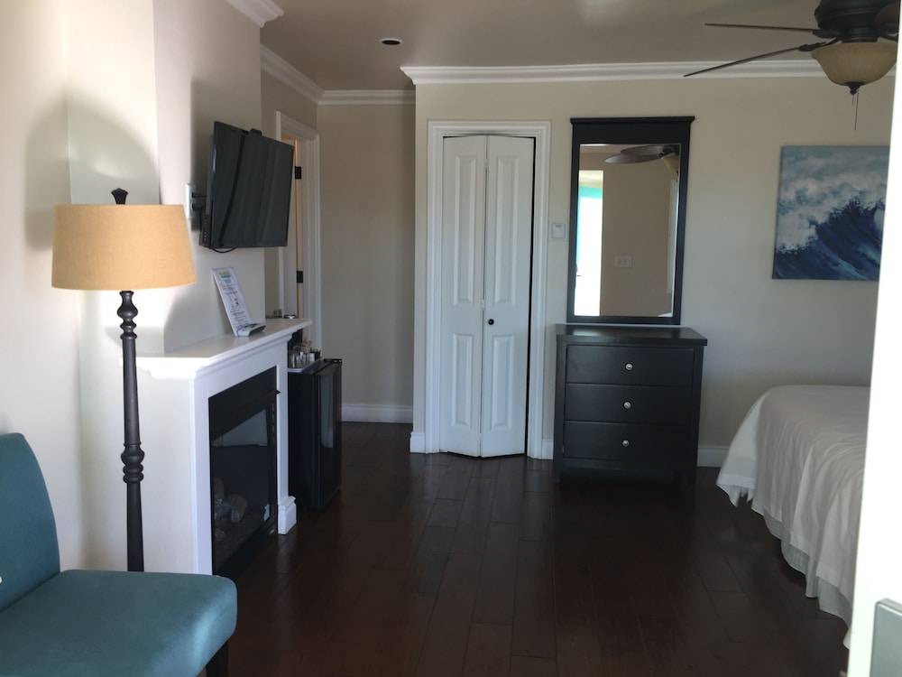 Beach Bungalow Inn and Suites 31/67