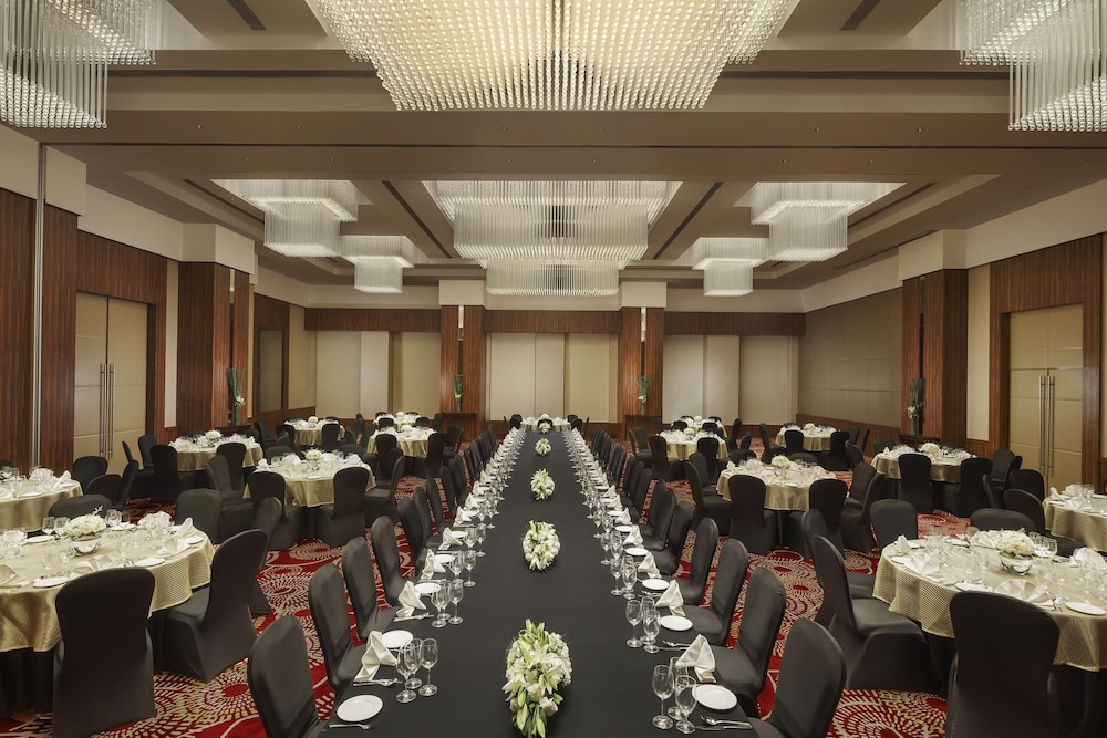 Sandal Suites Op. By Lemon Tree Hotels 41/50