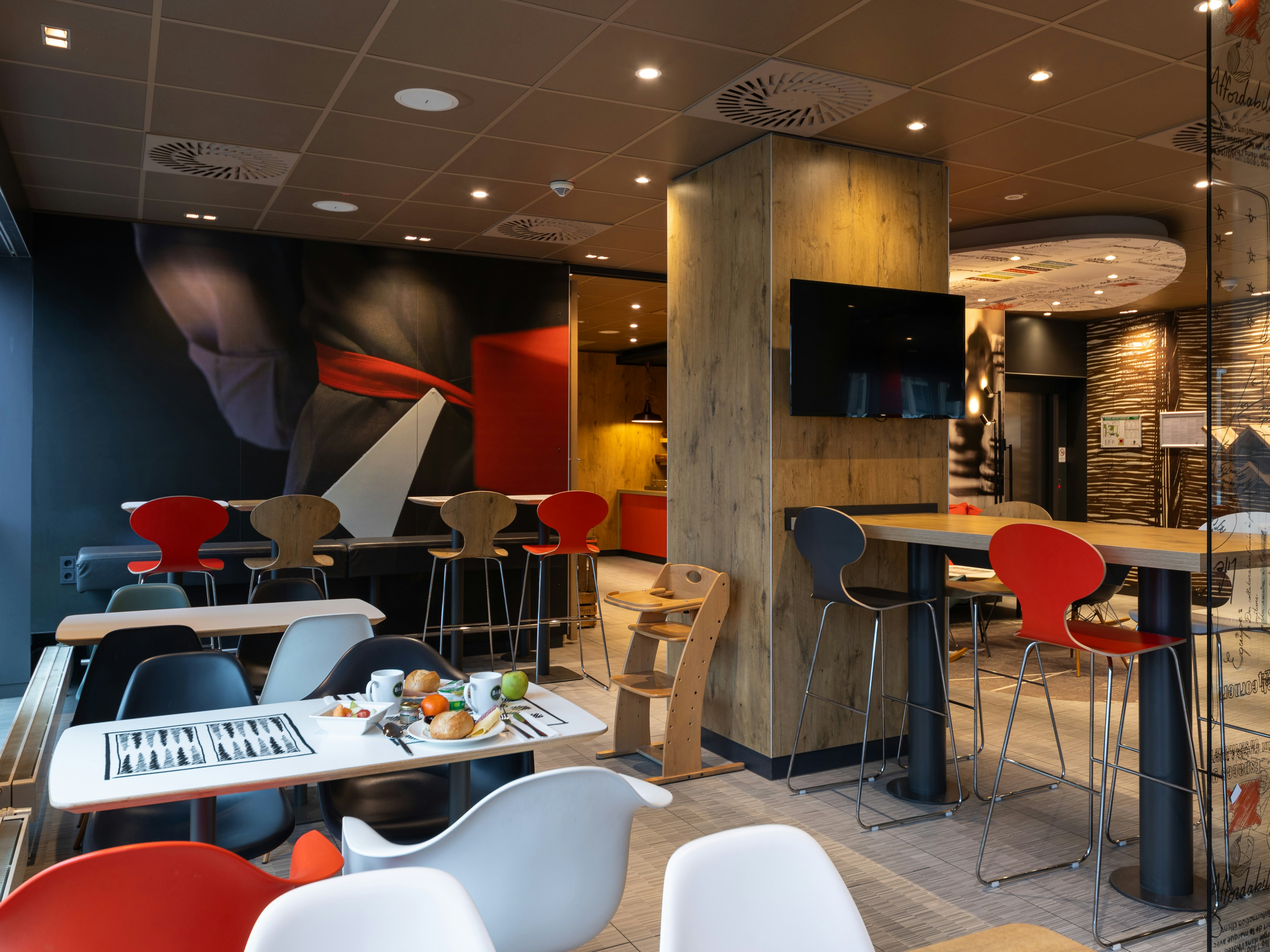 B&B HOTEL Wuppertal-City 27/31