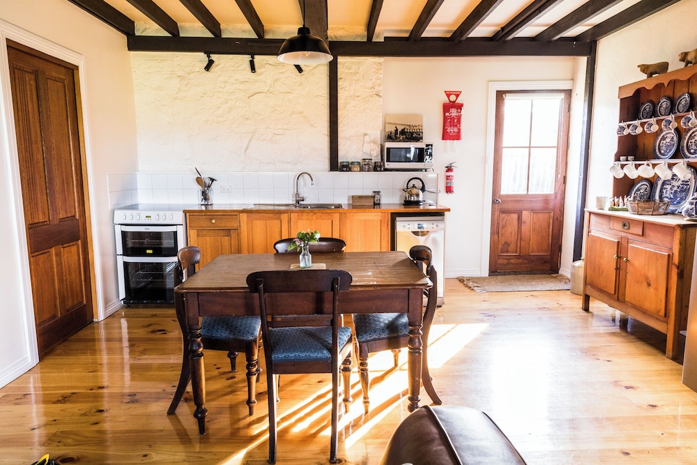 Daisy Bank Cottages 45/62