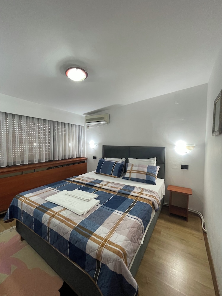 Hotel Square 45/55