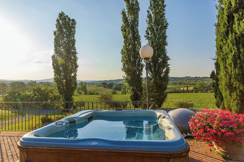 Agriturismo La Sovana 38/75