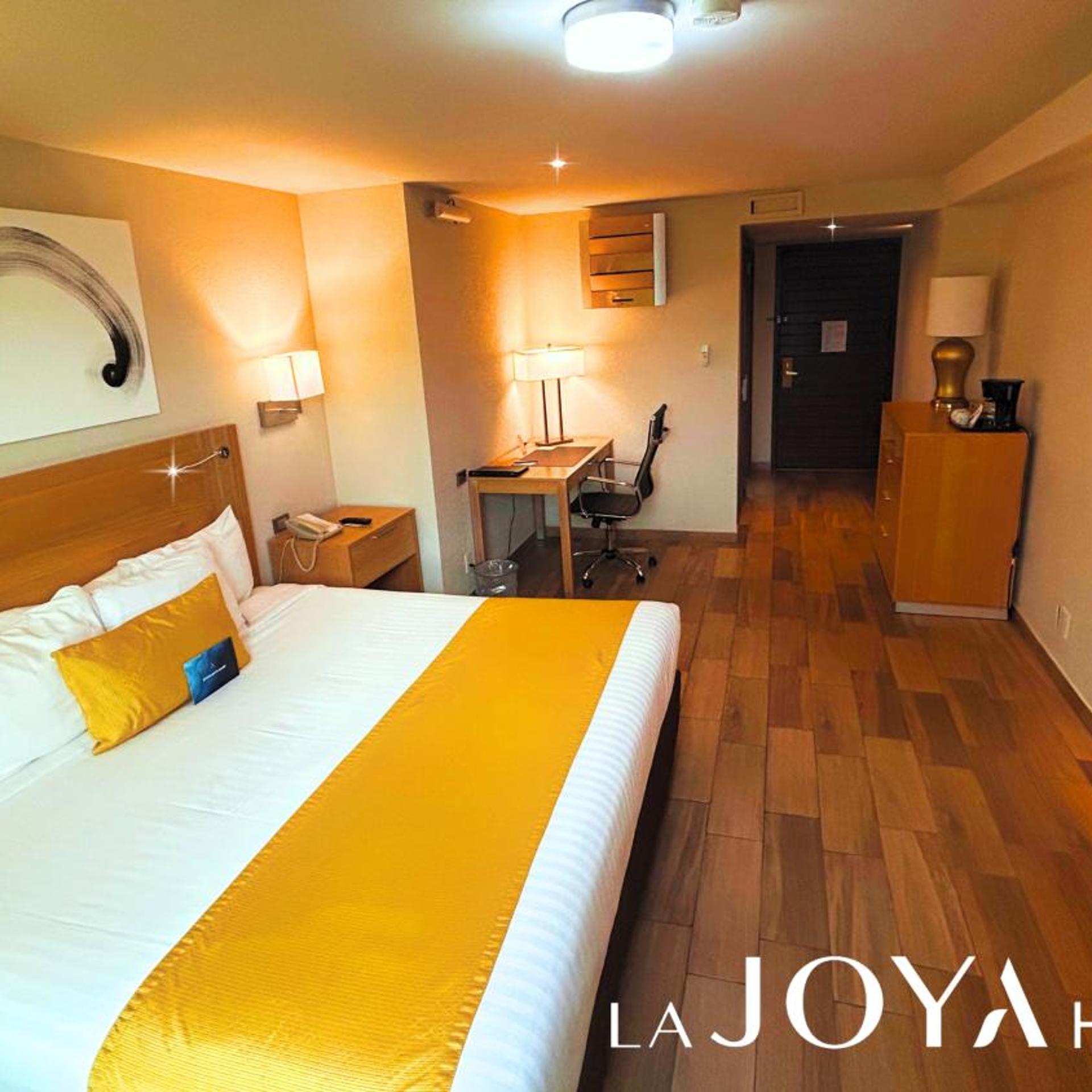 غرفة ديلوكس بسرير كينج، Hotel La Joya 3/7