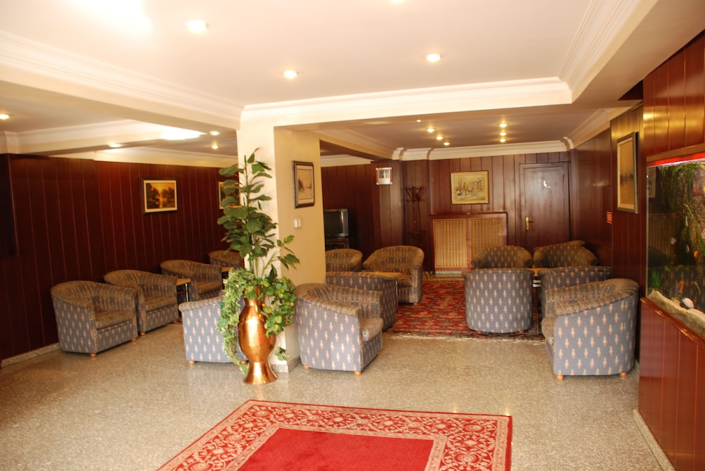 Hotel Mithat 40/60