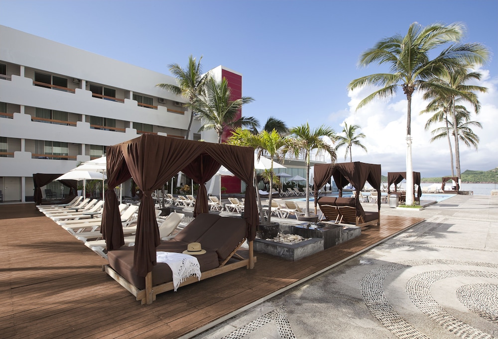 Emporio Mazatlan 52/60